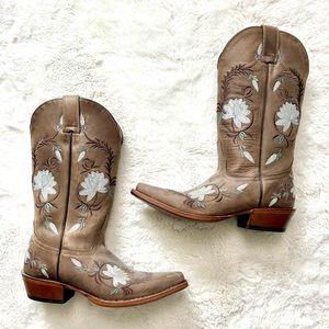 Shyanne Floral Embroidered Leather Boots